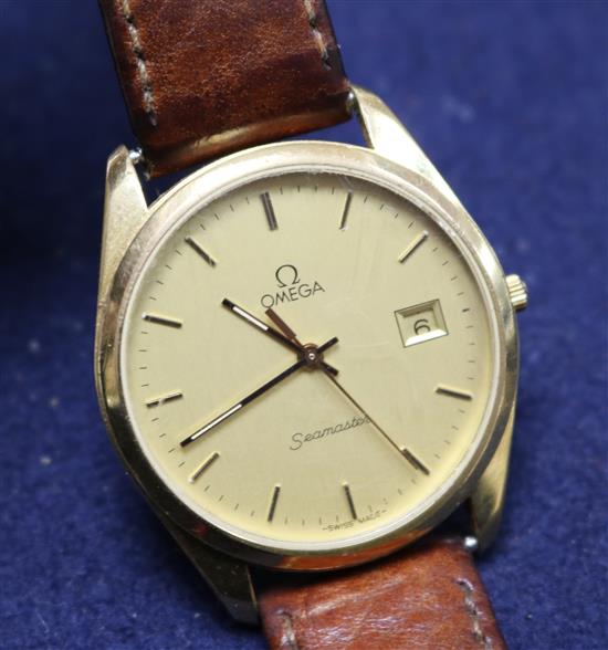 A gentlemans steel and gold plated Omega Seamaster quartz wrist watch.